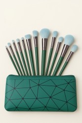 Комплект четки за грим с подарък несесер